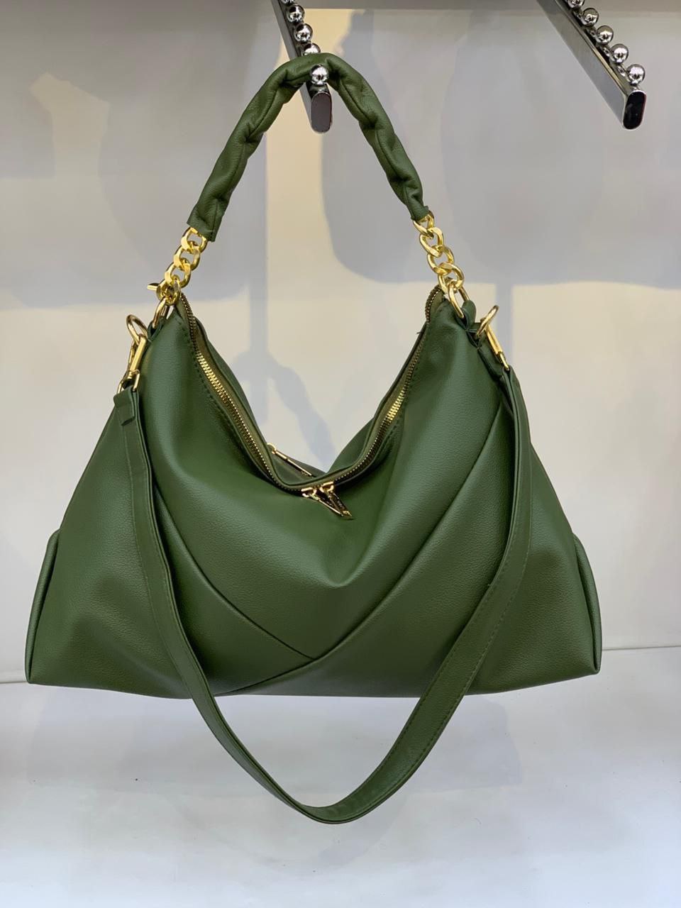 ELARA – Handgefertigte Hobo Bag in Creme