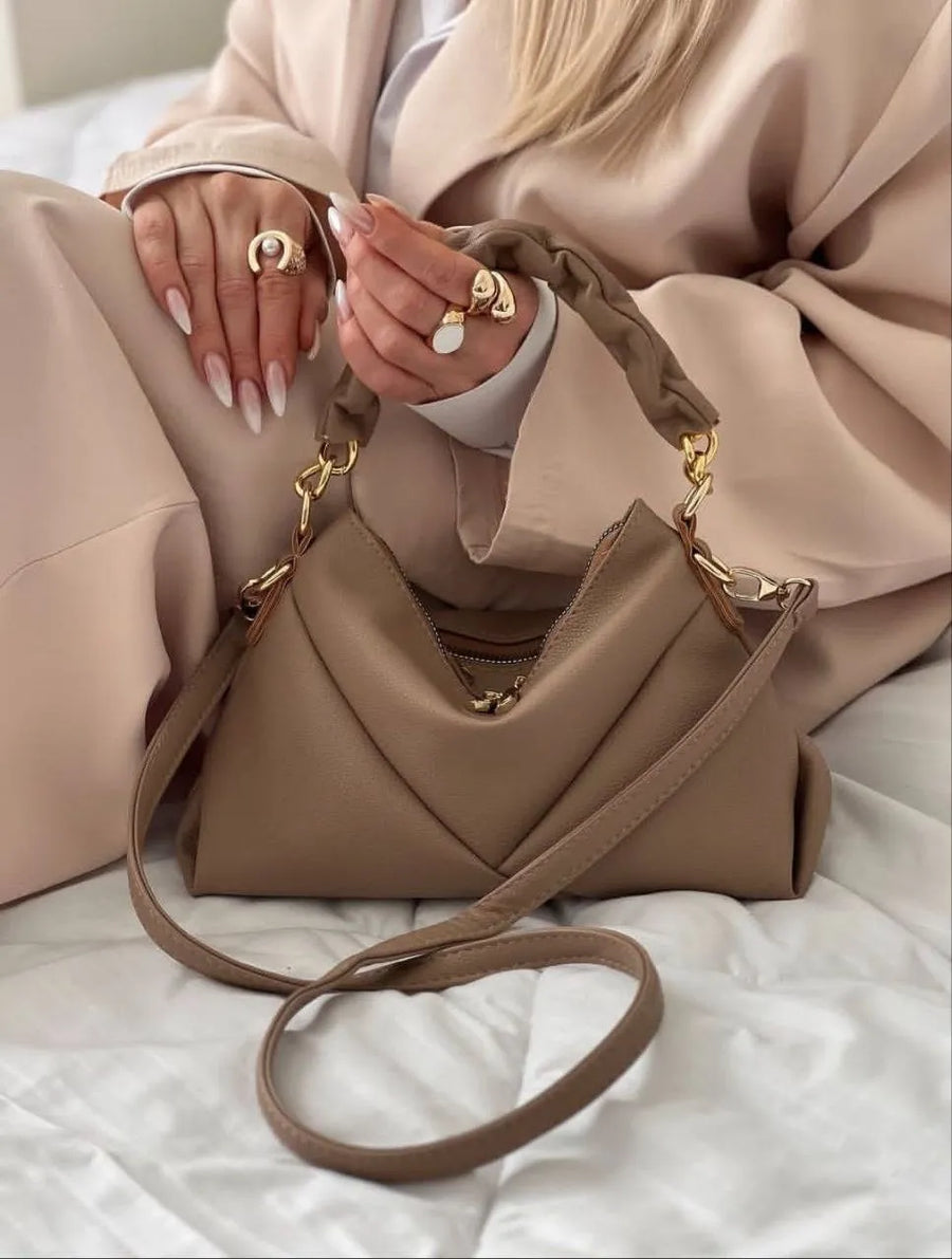 Malia handgefertigte Hobo Bag in taupé